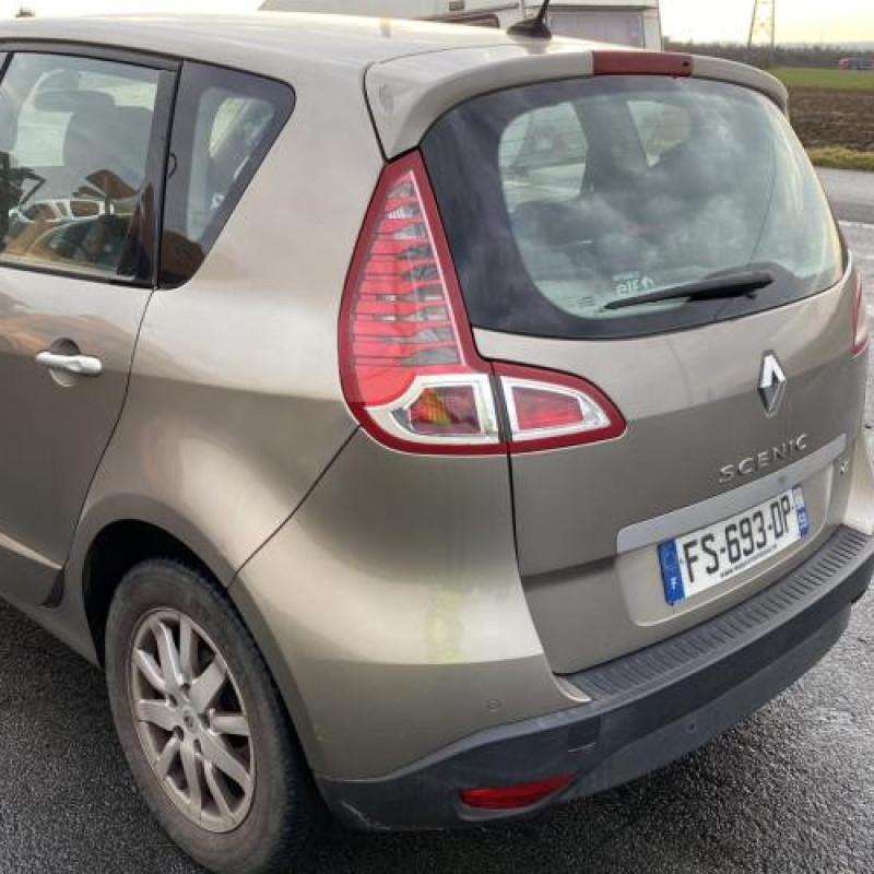Aile avant gauche RENAULT SCENIC 3 Photo n°8