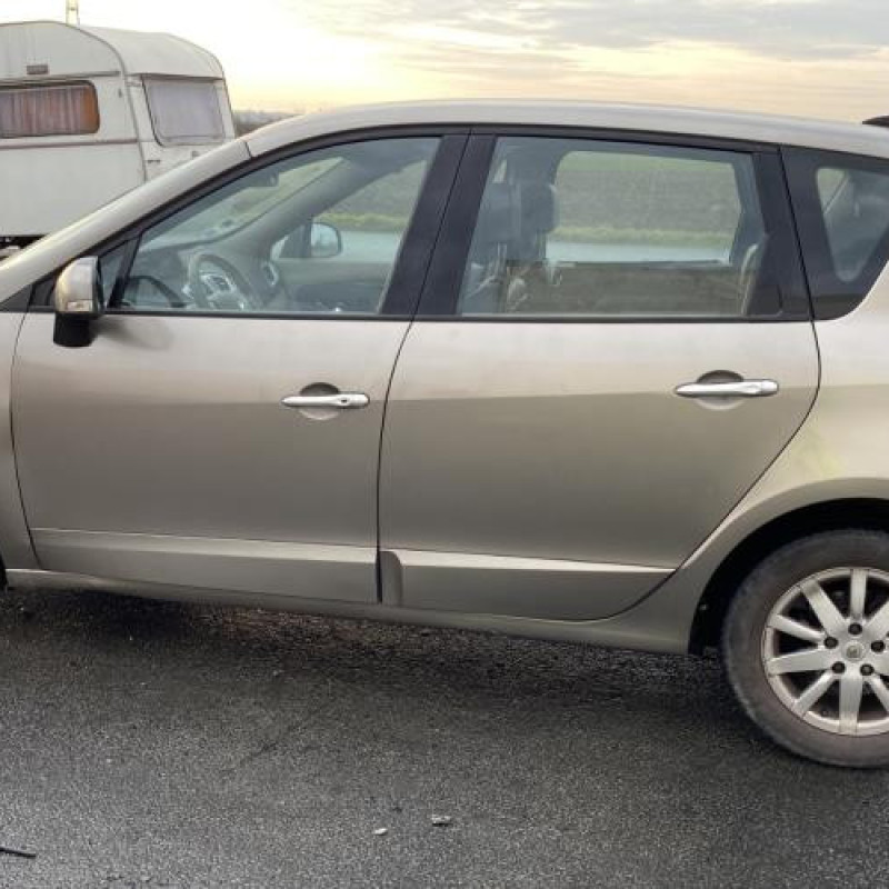 Aile avant gauche RENAULT SCENIC 3 Photo n°10