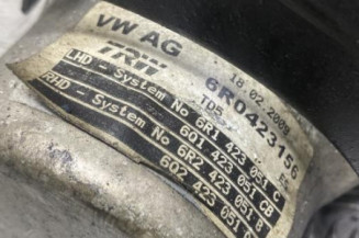 Pompe de direction VOLKSWAGEN POLO 4