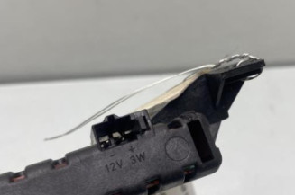 Feu arriere stop central VOLKSWAGEN PASSAT 4