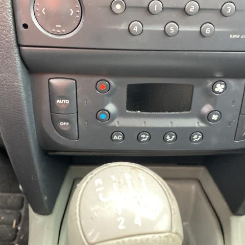 Moteur RENAULT CLIO 2 Photo n°12