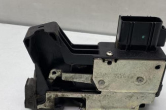 Serrure avant gauche FORD FIESTA 5