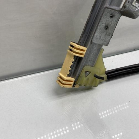 Leve vitre electrique avant droit RENAULT CLIO 2 CAMPUS