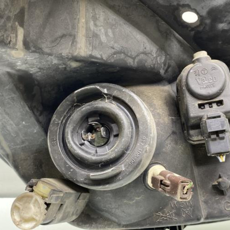Optique avant principal gauche (feux)(phare) CITROEN XSARA PICASSO Photo n°5