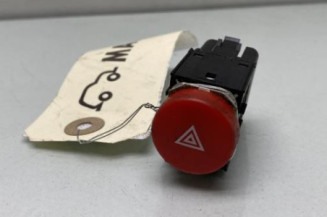 Bouton de warning SEAT ALTEA Photo n°1