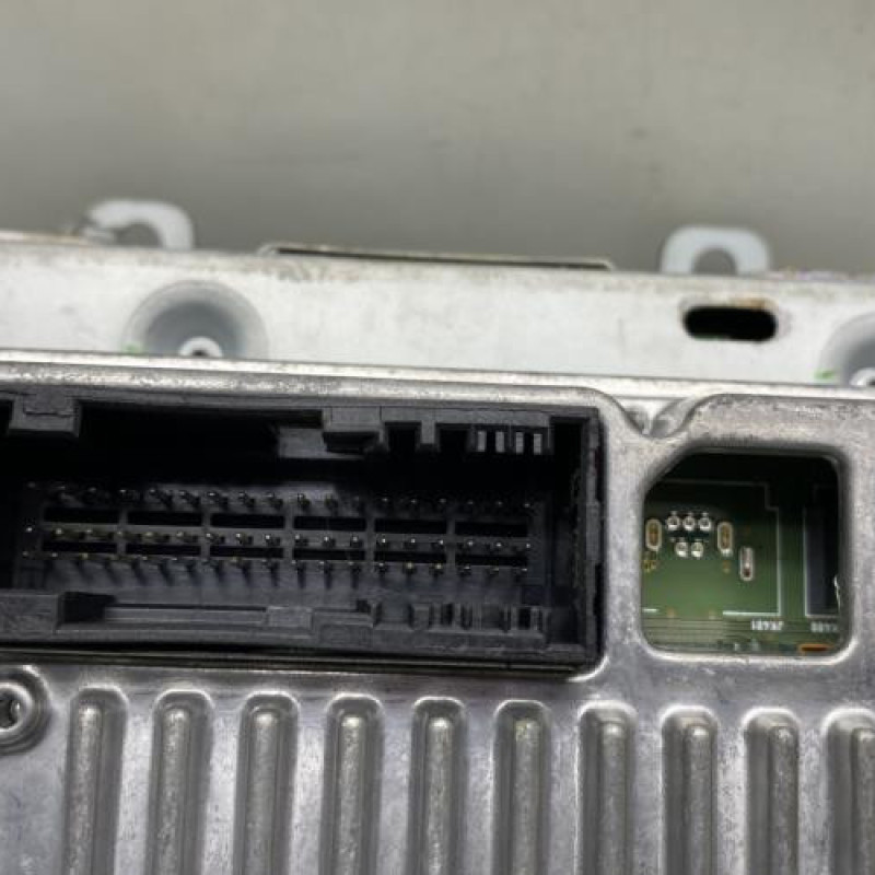 Ecran GPS FORD FOCUS 3 Photo n°3