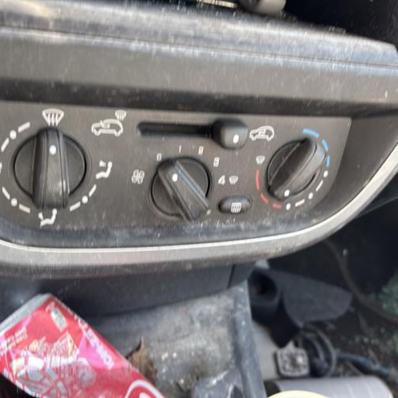 Pedale d'embrayage CITROEN C2 Photo n°20