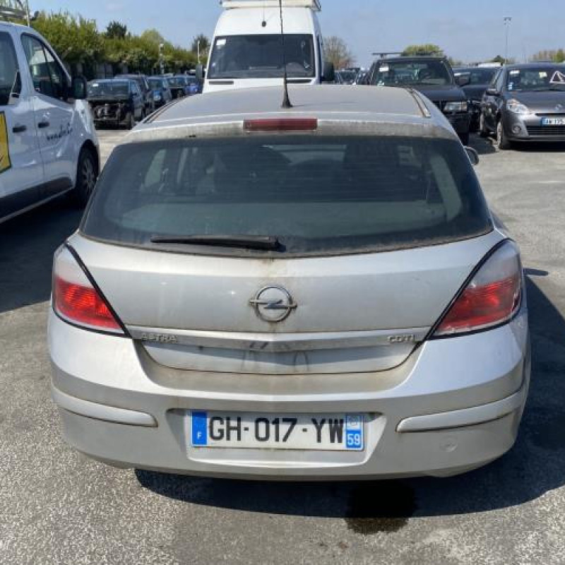Feu arriere principal gauche (feux) OPEL ASTRA H Photo n°8
