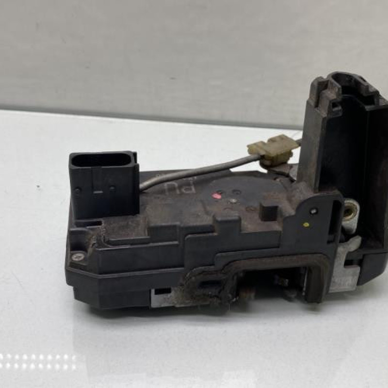 Serrure arriere gauche OPEL ASTRA H Photo n°3