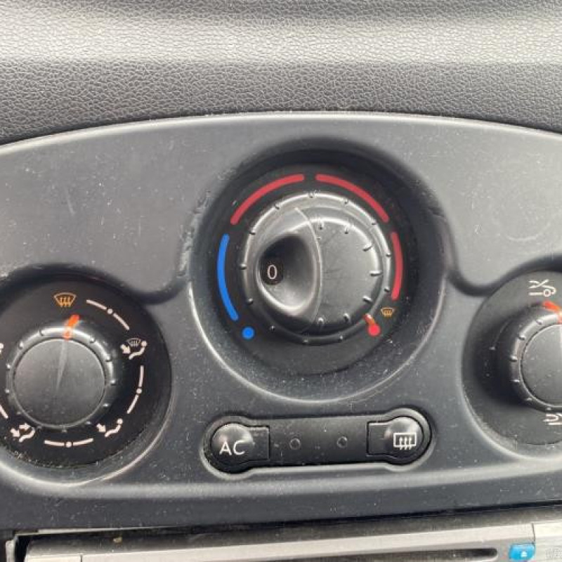 Bras essuie glace avant droit RENAULT CLIO 3 Photo n°19