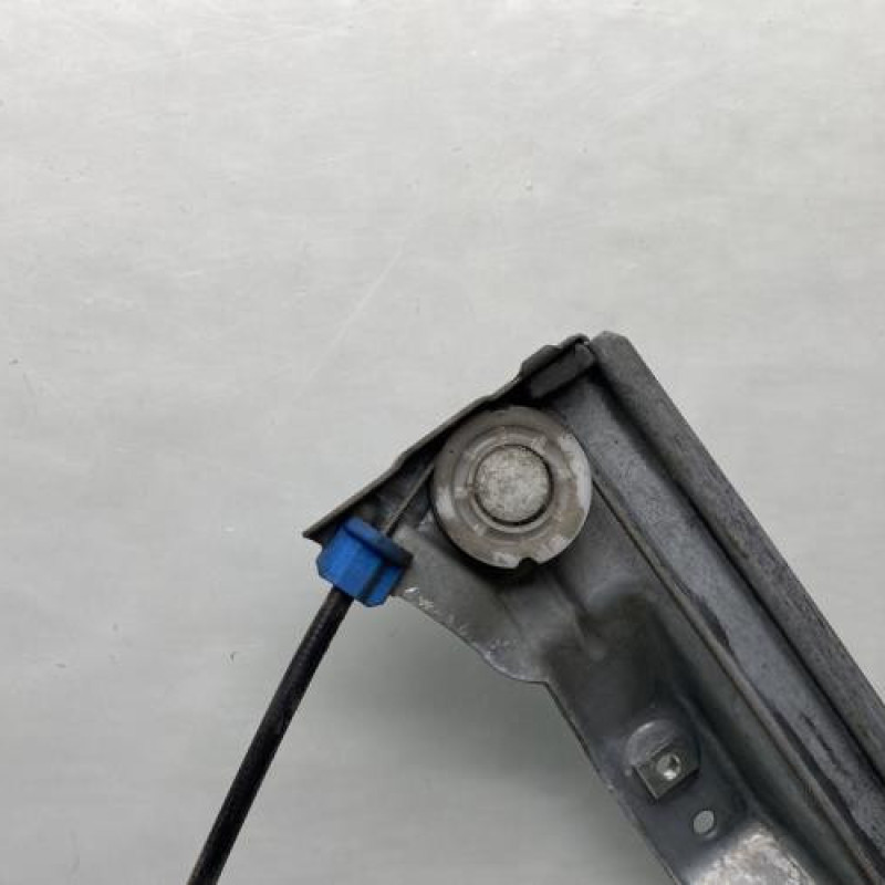 Leve vitre electrique avant gauche RENAULT CLIO 3 Photo n°5