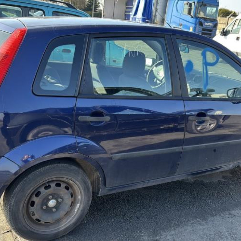 Feu arriere principal droit (feux) FORD FIESTA 5 Photo n°10