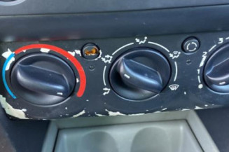 Bouton de warning RENAULT CLIO 2