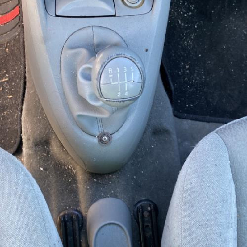 Bouton de warning RENAULT CLIO 2 Photo n°20