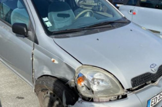 Aile avant gauche TOYOTA YARIS 1
