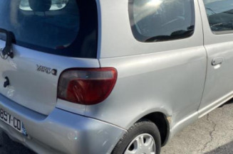 Aile avant gauche TOYOTA YARIS 1