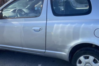 Custode arriere gauche TOYOTA YARIS 1