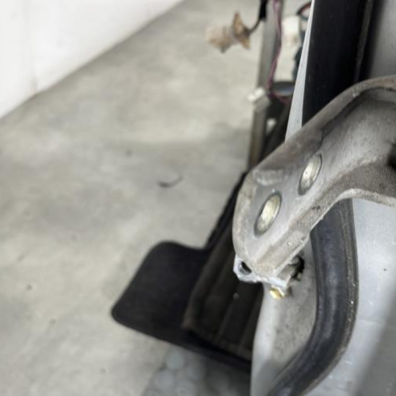 Porte avant gauche TOYOTA YARIS 1 Photo n°4