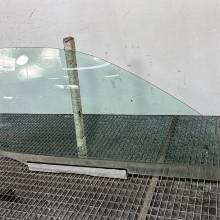 Vitre avant droit OPEL CORSA B