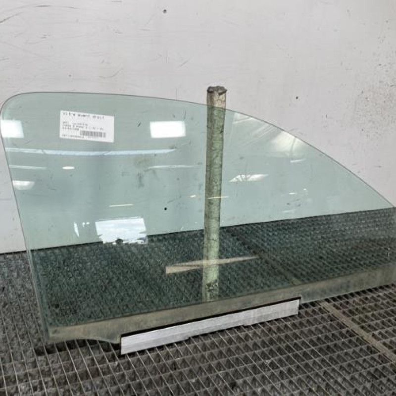 Vitre avant droit OPEL CORSA B Photo n°3