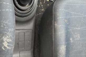 Aile avant droit TOYOTA YARIS 2