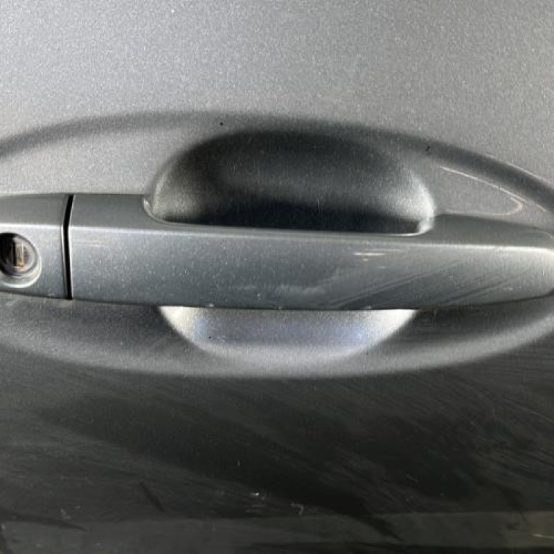 Porte avant droit TOYOTA YARIS 2 Photo n°2