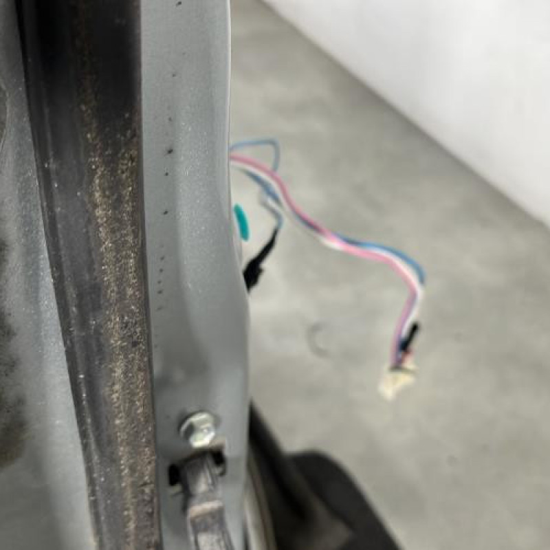 Porte avant droit TOYOTA YARIS 2 Photo n°3