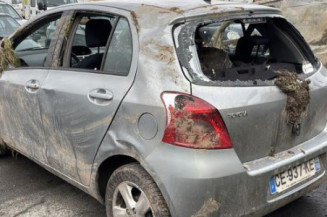 Porte avant droit TOYOTA YARIS 2