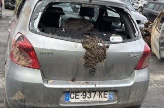 Porte avant droit TOYOTA YARIS 2