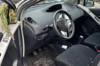 Porte avant droit TOYOTA YARIS 2