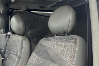 Feu arriere stop central RENAULT MASTER 2