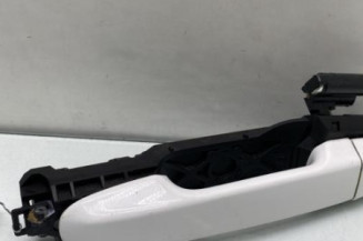 Poignee porte arriere gauche TOYOTA YARIS 3 Photo n°1