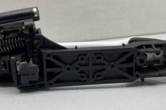 Poignee porte arriere gauche TOYOTA YARIS 3