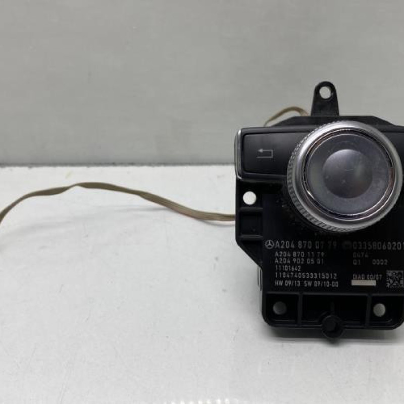 Commande GPS MERCEDES CLASSE C 204 Photo n°1