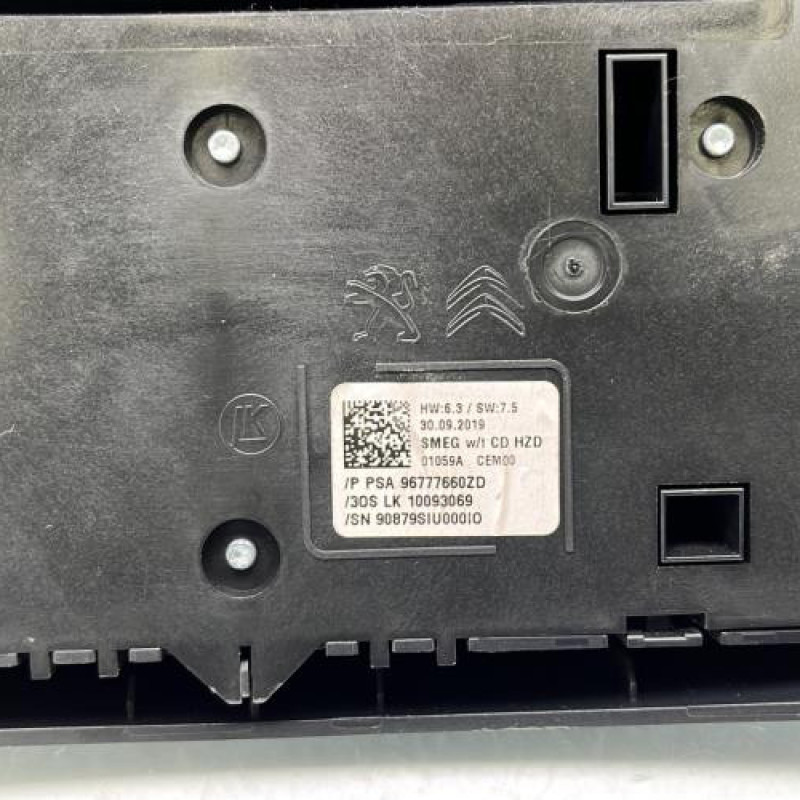 Commande autoradio PEUGEOT 308 2 SW Photo n°4