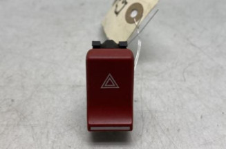 Bouton de warning RENAULT SUPER 5 Photo n°1