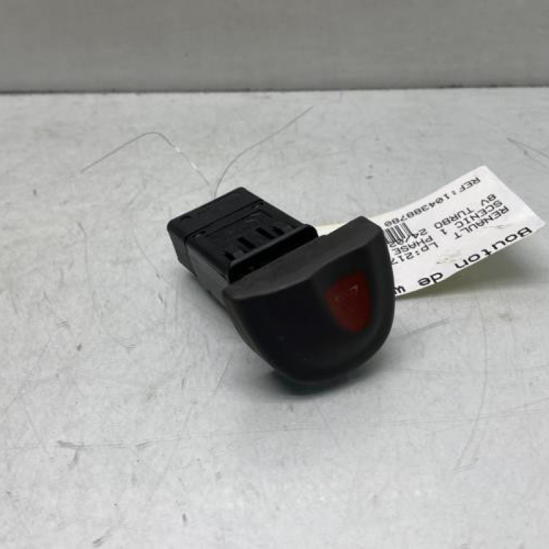 Bouton de warning RENAULT SCENIC 1 Photo n°1