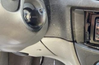 Bouton de warning RENAULT SCENIC 1