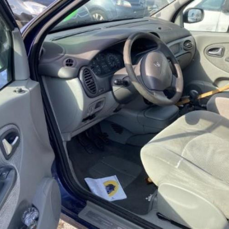 Bouton de warning RENAULT SCENIC 1 Photo n°5