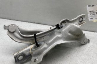 Charniere de capot SKODA OCTAVIA 3
