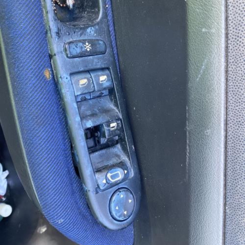 Boitier air bag PEUGEOT 307 Photo n°14