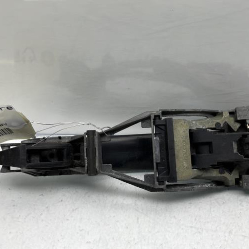 Poignee porte arriere gauche VOLKSWAGEN POLO 4 Photo n°4