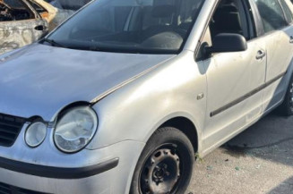 Poignee porte arriere gauche VOLKSWAGEN POLO 4