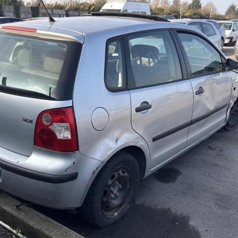 Poignee porte arriere gauche VOLKSWAGEN POLO 4 Photo n°8