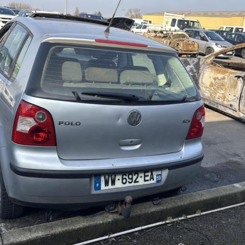 Poignee porte arriere gauche VOLKSWAGEN POLO 4 Photo n°10