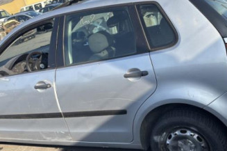 Poignee porte arriere gauche VOLKSWAGEN POLO 4