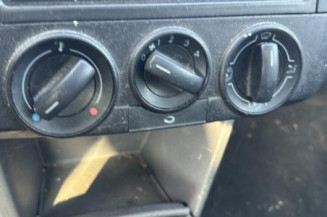 Poignee porte arriere gauche VOLKSWAGEN POLO 4