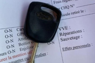 Vitre arriere gauche FORD MONDEO 2