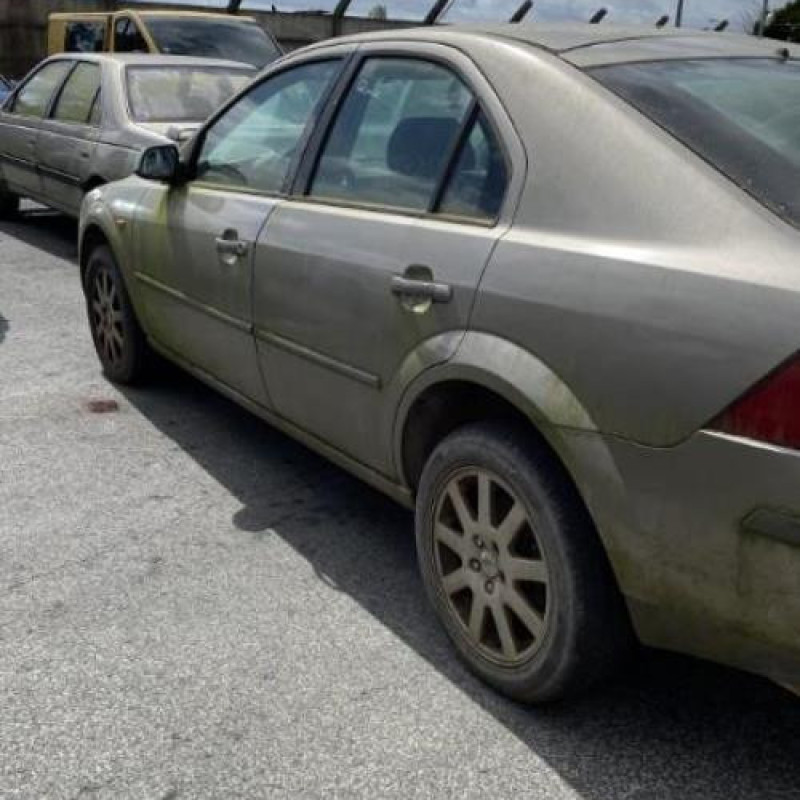 Vitre arriere gauche FORD MONDEO 2 Photo n°12