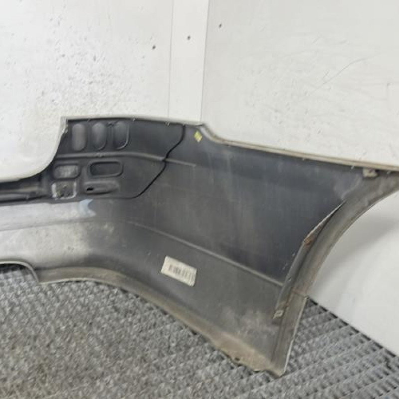Pare choc arriere BMW SERIE 5 E61 Photo n°4